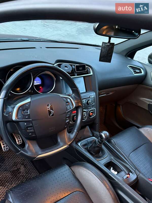 Хэтчбек Citroen DS4 2011 в Луцке