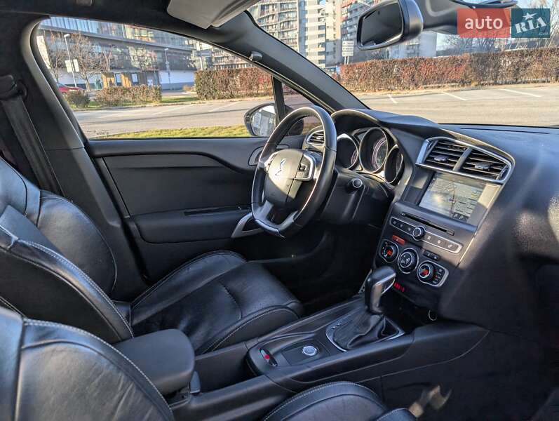 Хетчбек Citroen DS4 2017 в Києві