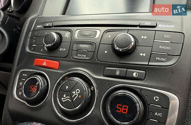 Хэтчбек Citroen DS4 2012 в 