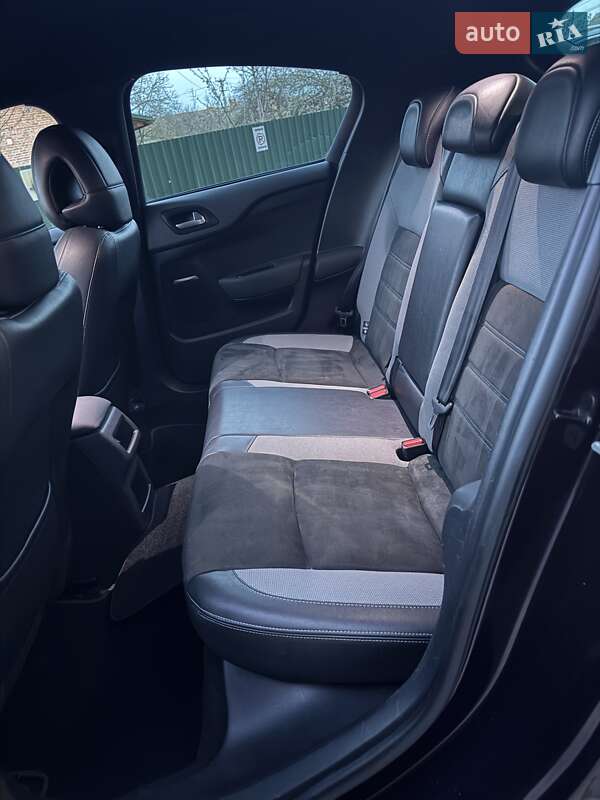Хэтчбек Citroen DS4 2016 в Львове