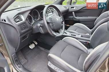 Хэтчбек Citroen DS4 2013 в 