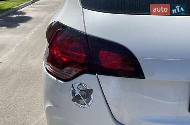 Хэтчбек Citroen DS4 2012 в 