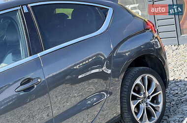 Хэтчбек Citroen DS4 2015 в 