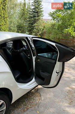 Хэтчбек Citroen DS4 2012 в 