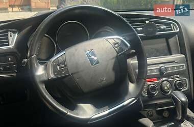 Хэтчбек Citroen DS4 2016 в 