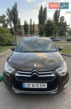 Хэтчбек Citroen DS4 2012 в 