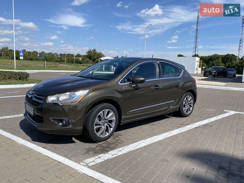 Хэтчбек Citroen DS4 2013 в Киеве