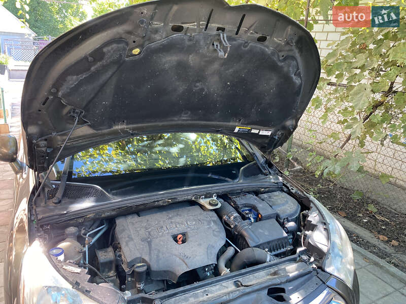 Хэтчбек Citroen DS4 2013 в Киеве