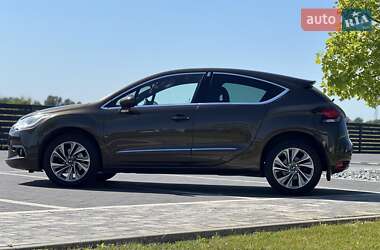 Хэтчбек Citroen DS4 2012 в 