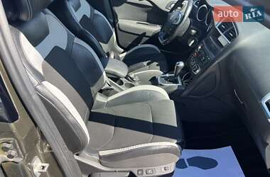 Хэтчбек Citroen DS4 2012 в 