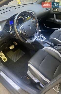 Хэтчбек Citroen DS4 2012 в 