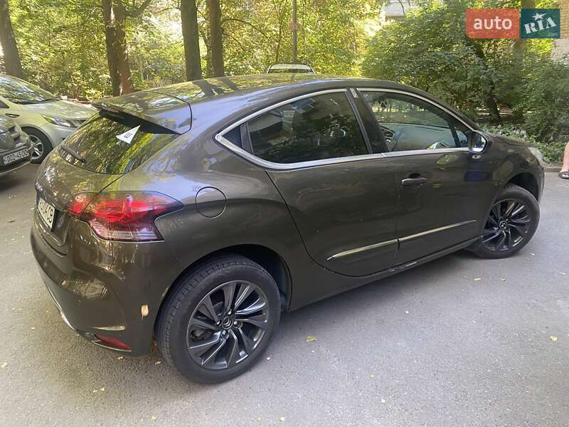 Хэтчбек Citroen DS4 2012 в Киеве
