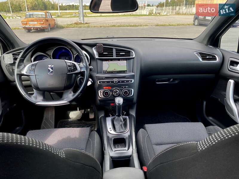 Хэтчбек Citroen DS4 2017 в Львове