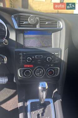 Хэтчбек Citroen DS4 2013 в 