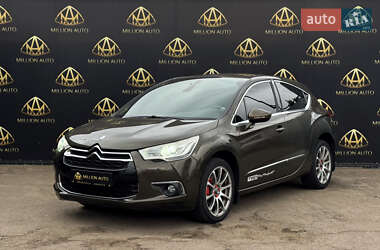 Хэтчбек Citroen DS4 2012 в 