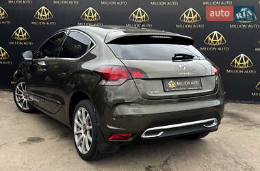 Хэтчбек Citroen DS4 2012 в 