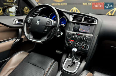 Хэтчбек Citroen DS4 2012 в 
