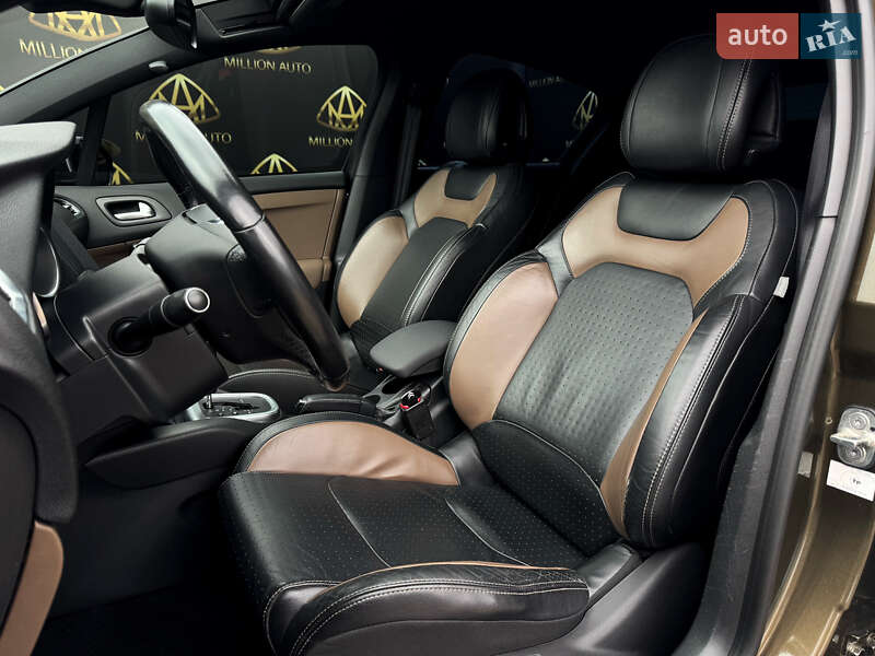 Хэтчбек Citroen DS4 2012 в Киеве фото 11 Хэтчбек Citroen DS4 2012 в Киеве