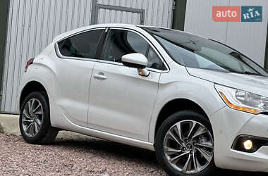 Хэтчбек Citroen DS4 2011 в 