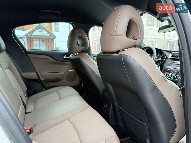 Хетчбек Citroen DS4 2012 в Стрию