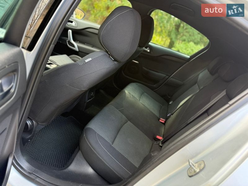 Хэтчбек Citroen DS4 2012 в Львове фото 28 Хэтчбек Citroen DS4 2012 в Львове