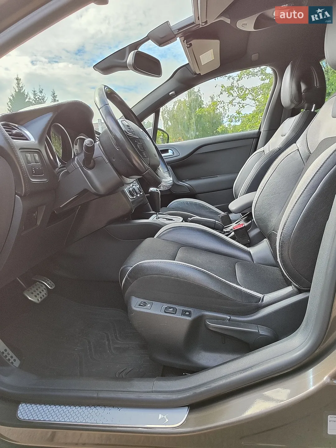 Citroen DS4 2013 VIN VF7NX5FEADY511065 фото оголошення 17 з 24