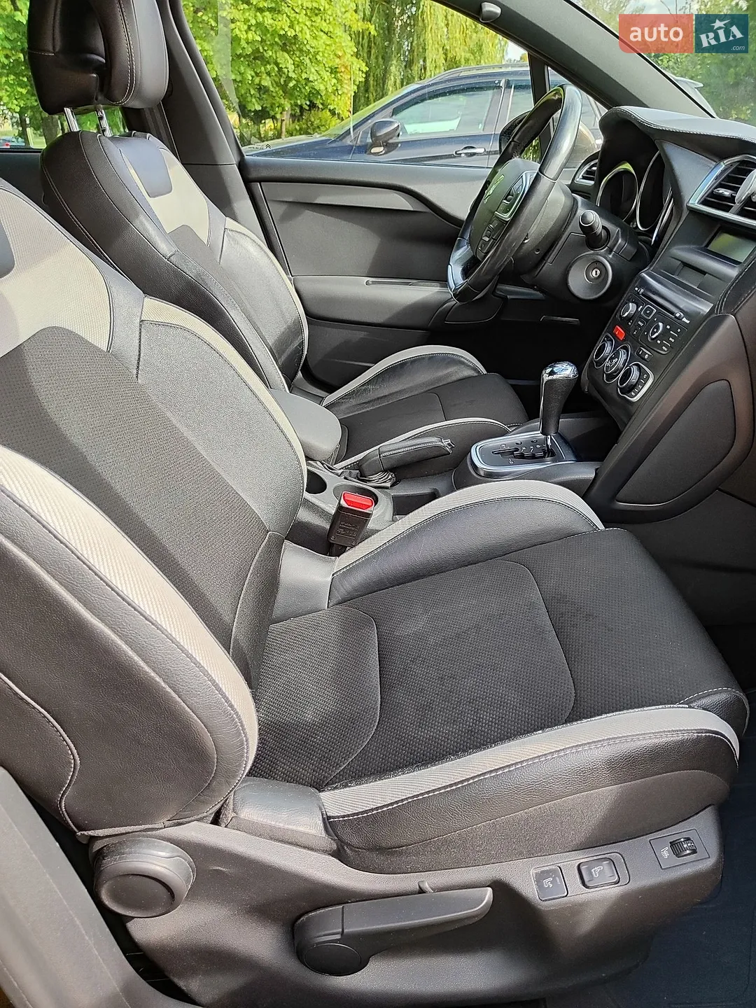 Citroen DS4 2013 VIN VF7NX5FEADY511065 фото оголошення 18 з 24