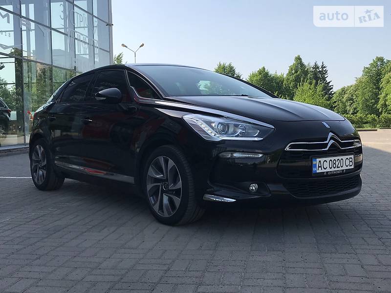 Citroen DS5 2013 року