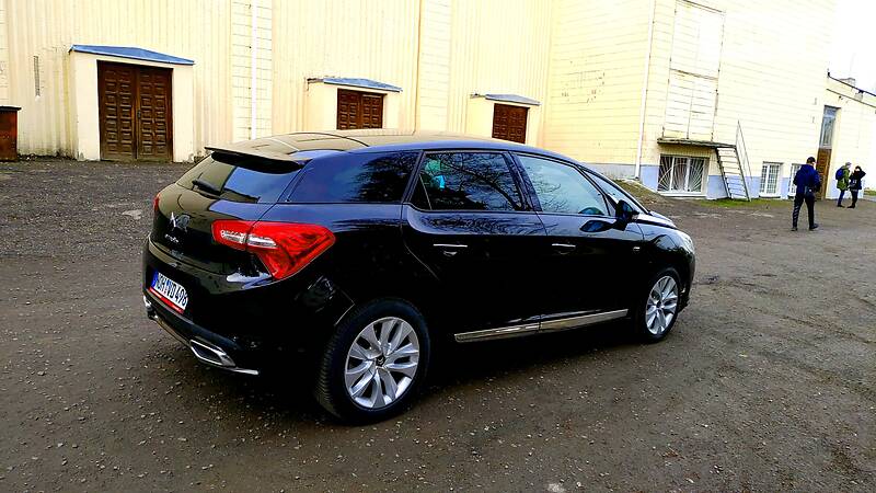 Хетчбек Citroen DS5 2014 в Дубні