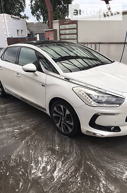 Хэтчбек Citroen DS5 2012 в Киеве