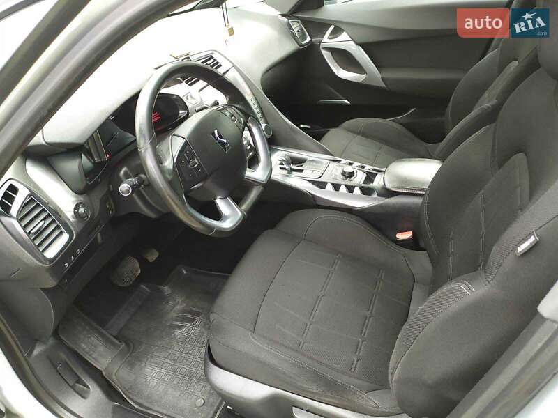 Хэтчбек Citroen DS5 2013 в Дубно
