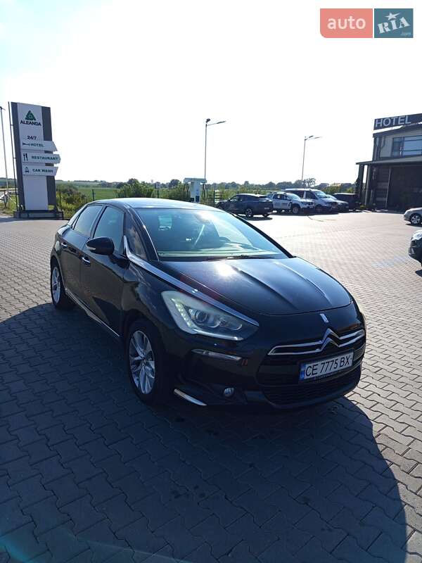 Хэтчбек Citroen DS5 2012 в Черновцах
