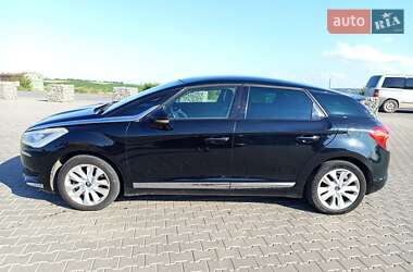 Хэтчбек Citroen DS5 2012 в 