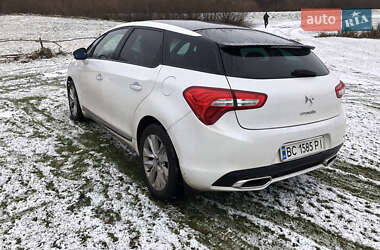 Хетчбек Citroen DS5 2013 в 