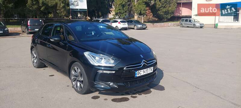 Хэтчбек Citroen DS5 2012 в Львове