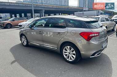 Хетчбек Citroen DS5 2012 в 