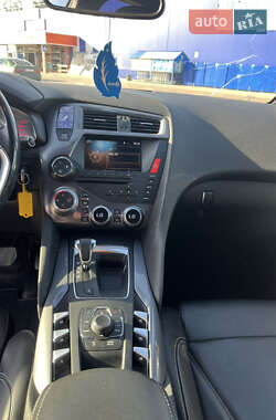 Хэтчбек Citroen DS5 2012 в 