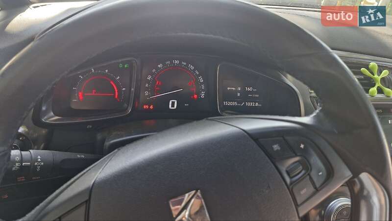 Хэтчбек Citroen DS5 2012 в Мукачево