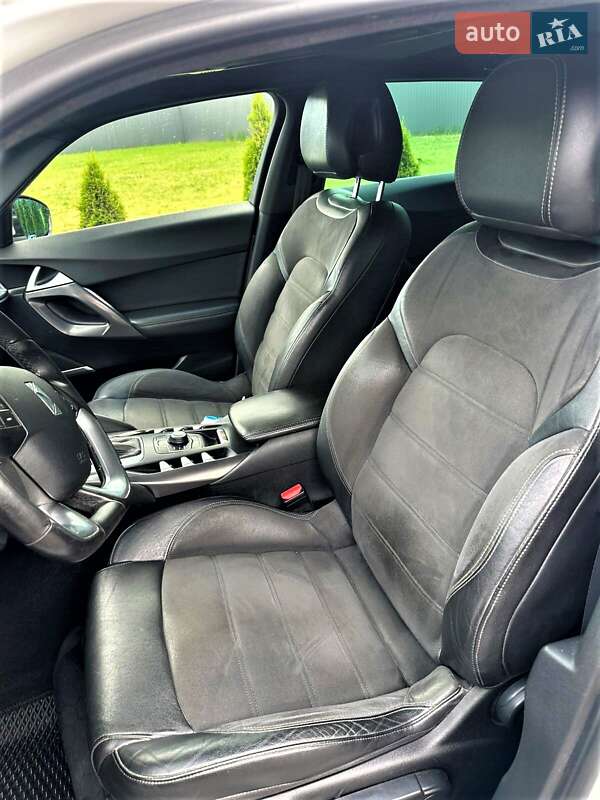 Хетчбек Citroen DS5 2014 в Чернівцях