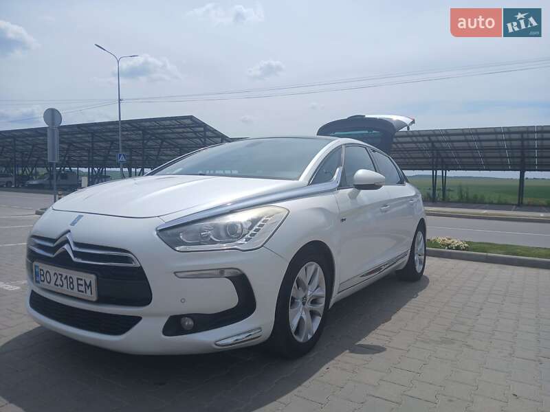 Хэтчбек Citroen DS5 2012 в Тернополе