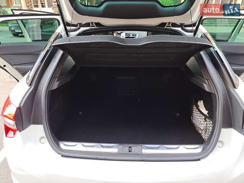 Хэтчбек Citroen DS5 2012 в Киеве