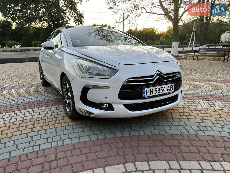 Хэтчбек Citroen DS5 2013 в Сарате