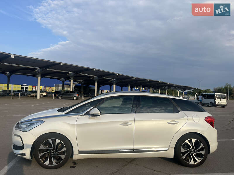 Хетчбек Citroen DS5 2014 в Запоріжжі