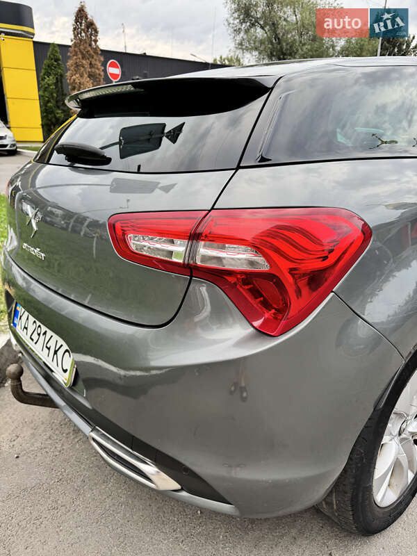 Хэтчбек Citroen DS5 2013 в Киеве