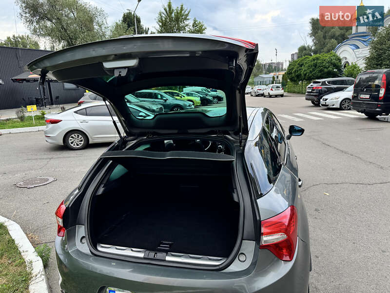 Хэтчбек Citroen DS5 2013 в Киеве