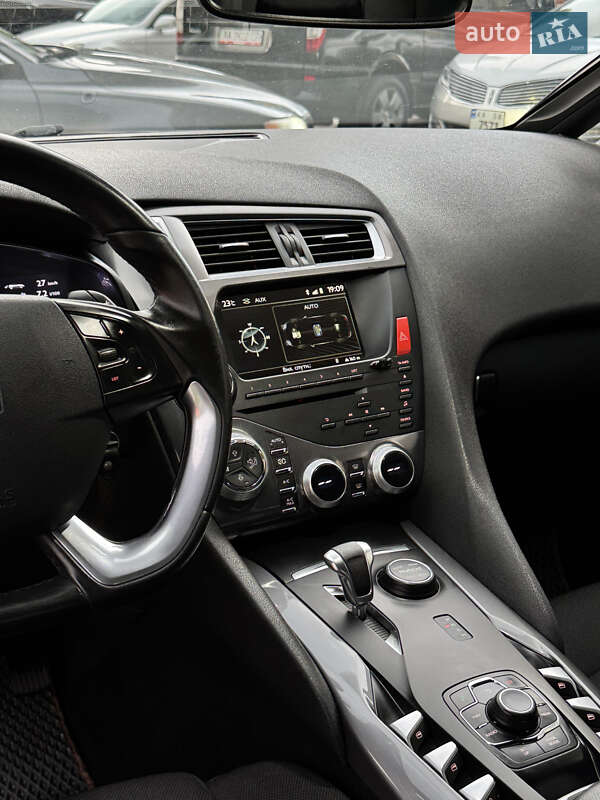 Хэтчбек Citroen DS5 2013 в Киеве