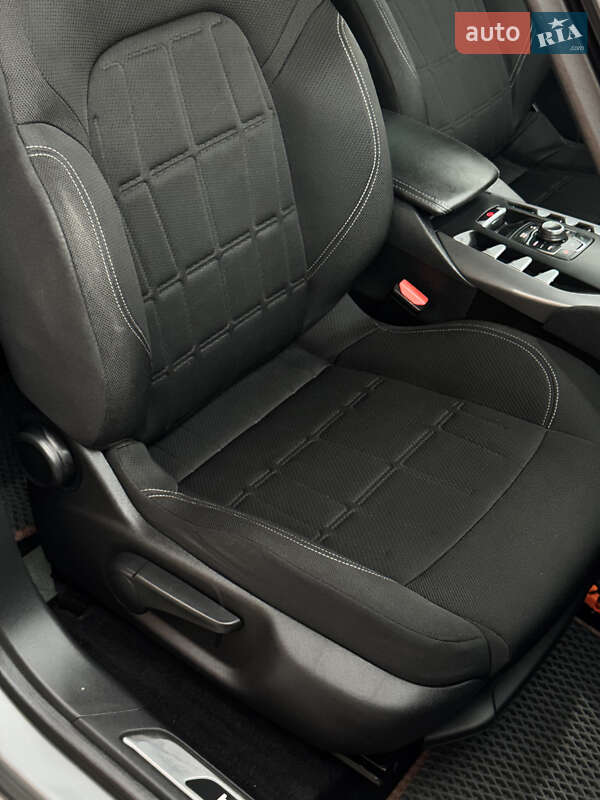 Хэтчбек Citroen DS5 2013 в Киеве