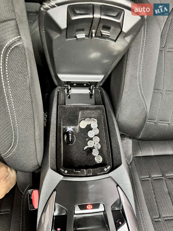 Хэтчбек Citroen DS5 2013 в Киеве