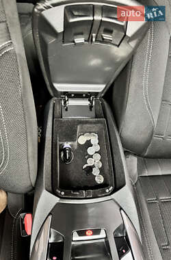 Хэтчбек Citroen DS5 2013 в 