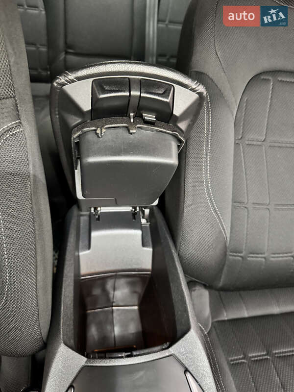 Хэтчбек Citroen DS5 2013 в Киеве